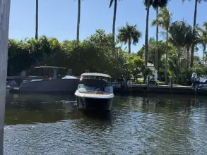 Thumbnail von Sea Ray SDX 270 Outboard