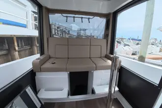 Thumbnail von Cruisers Yachts 38 VTR EC