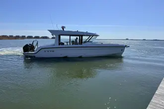 Thumbnail von Cruisers Yachts 38 VTR EC