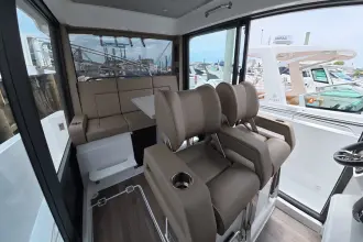 Thumbnail von Cruisers Yachts 38 VTR EC