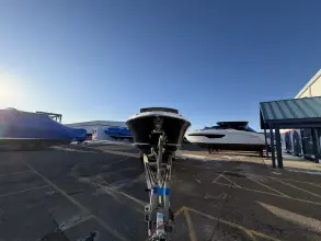 Thumbnail von Sea Ray SLX 400