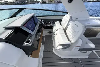 Thumbnail von Sea Ray SLX 400 Outboard