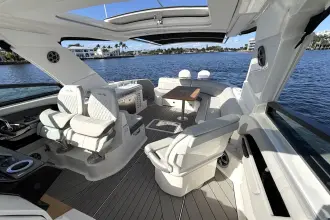 Thumbnail von Sea Ray SLX 400 Outboard