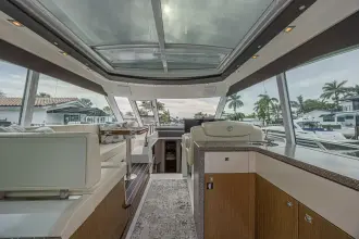 Thumbnail von Cruisers Yachts 48 Cantius