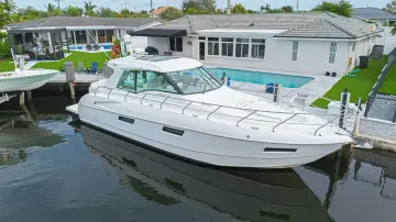 Thumbnail von Cruisers Yachts 48 Cantius