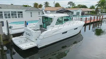 Thumbnail von Cruisers Yachts 48 Cantius