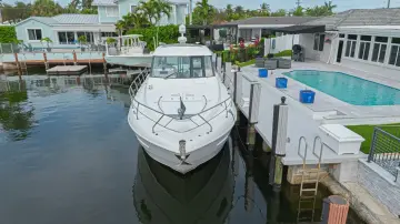 Thumbnail von Cruisers Yachts 48 Cantius