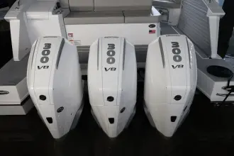 Thumbnail von Cruisers Yachts 38 GLS OB
