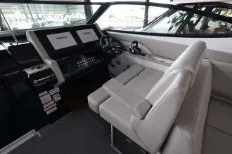 Thumbnail von Cruisers Yachts 38 GLS OB