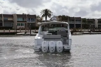Thumbnail von Cruisers Yachts 38 GLS OB