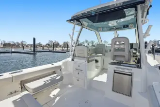 Thumbnail von Boston Whaler 285 Conquest Pilothouse