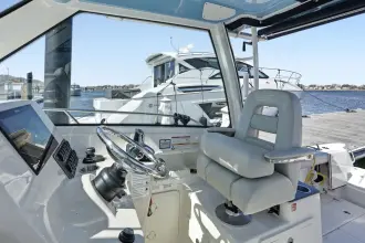 Thumbnail von Boston Whaler 285 Conquest Pilothouse