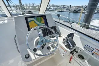 Thumbnail von Boston Whaler 285 Conquest Pilothouse