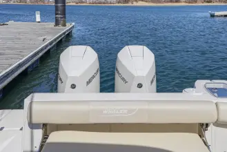 Thumbnail von Boston Whaler 285 Conquest Pilothouse