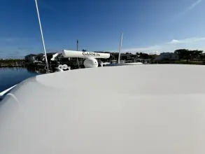 Thumbnail von Tiara Yachts 3500 Sovran