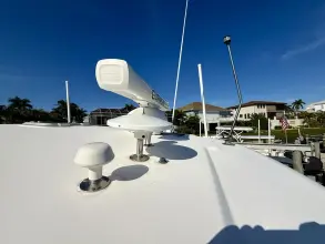 Thumbnail von Tiara Yachts 3500 Sovran