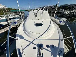 Thumbnail von Tiara Yachts 3500 Sovran