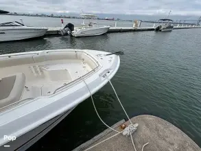 Thumbnail von Boston Whaler 230 Outrage