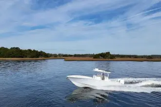 Yellowfin 32 Offshore Lunasea