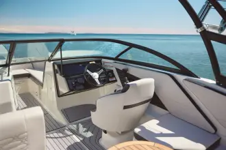 Thumbnail von Sea Ray SPX 210
