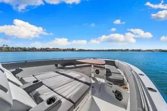 Thumbnail von Boston Whaler 420 Outrage