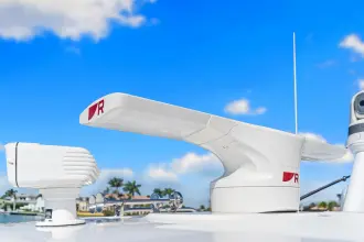 Thumbnail von Boston Whaler 420 Outrage