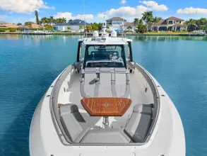 Thumbnail von Boston Whaler 420 Outrage