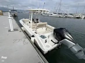 Thumbnail von Boston Whaler 230 Outrage