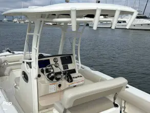Thumbnail von Boston Whaler 230 Outrage