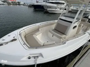 Thumbnail von Boston Whaler 230 Outrage