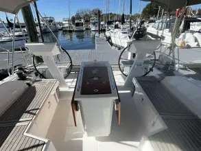 Thumbnail von Beneteau Oceanis 46.1 Fat Bottom Girl