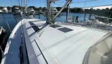 Thumbnail von Beneteau Oceanis 46.1 Fat Bottom Girl
