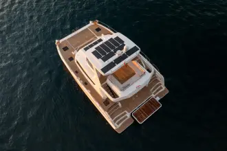 Custom Omaya 50 Power Catamaran Omaya 50