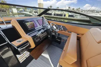 Thumbnail von Cruisers Yachts 38 GLS