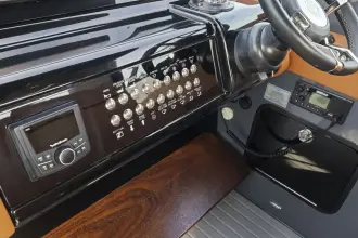 Thumbnail von Cruisers Yachts 38 GLS