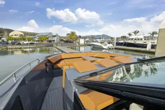 Thumbnail von Cruisers Yachts 38 GLS