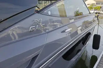 Thumbnail von Cruisers Yachts 38 GLS