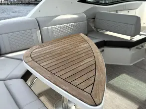 Thumbnail von Sea Ray 320 Sundancer