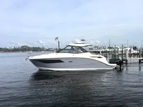 Thumbnail von Sea Ray 320 Sundancer