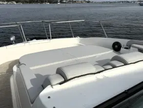 Thumbnail von Sea Ray 320 Sundancer