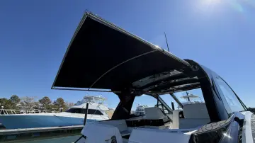 Thumbnail von Sea Ray 370 Sundancer Outboard