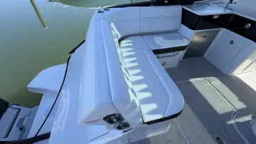 Thumbnail von Sea Ray 370 Sundancer Outboard