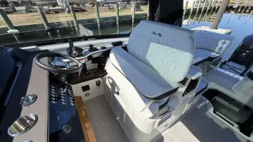 Thumbnail von Sea Ray 370 Sundancer Outboard
