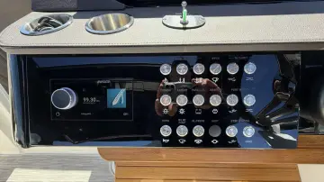 Thumbnail von Sea Ray 370 Sundancer Outboard