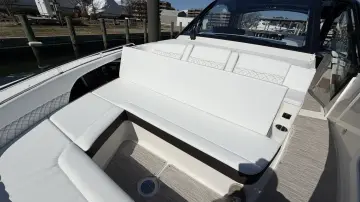 Thumbnail von Sea Ray 370 Sundancer Outboard