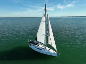 Hunter 49 Peregrine