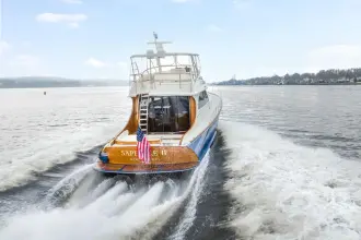 Thumbnail von Hinckley Talaria 55 FB