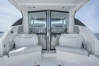 Thumbnail von Tiara Yachts 43LE