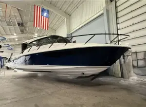 Thumbnail von Tiara Yachts 43LE