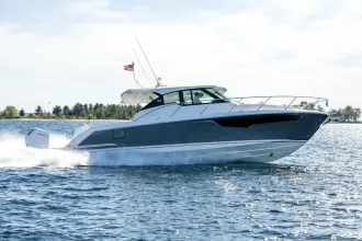 Thumbnail von Tiara Yachts 43LE